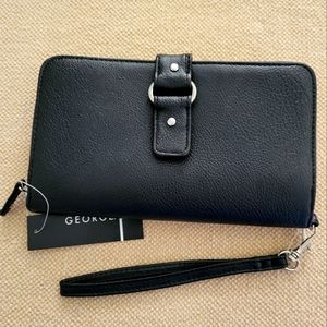 Black Clutch